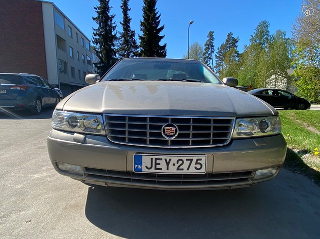 Cadillac Seville 3