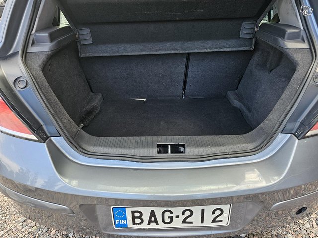 Opel Astra 9