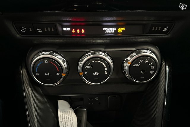 Mazda Mazda2 15
