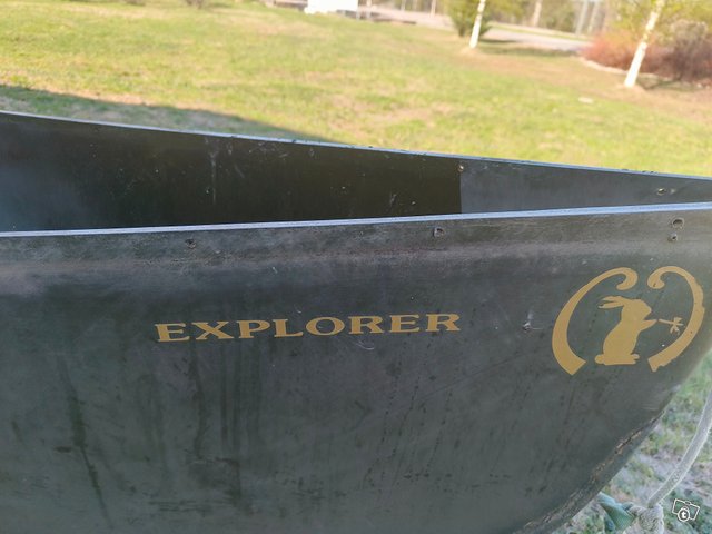Mad River Explorer kanootti korjattavaksi 2