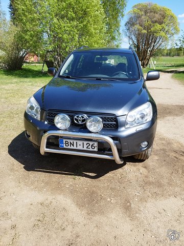 Toyota RAV4, kuva 1