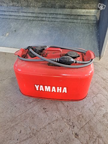 Vene ja yamaha 15hp perämoottori 6