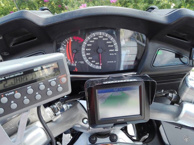 Honda ST 1300 2005 ABS. 189000 km 8