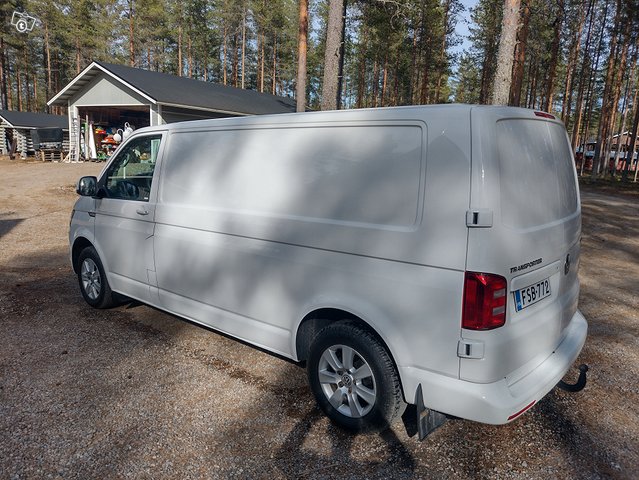 Volkswagen Transporter 11