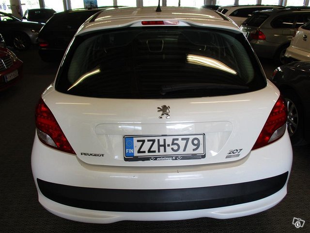 Peugeot 207 5