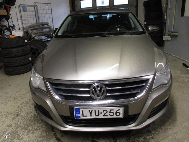 Volkswagen Passat CC 2