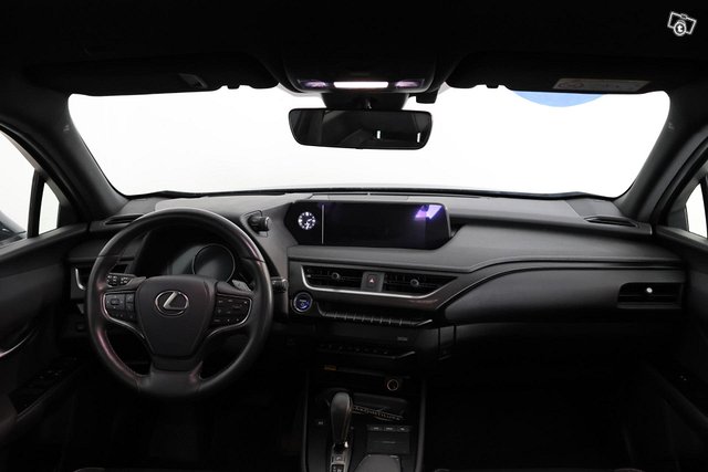 Lexus UX 3