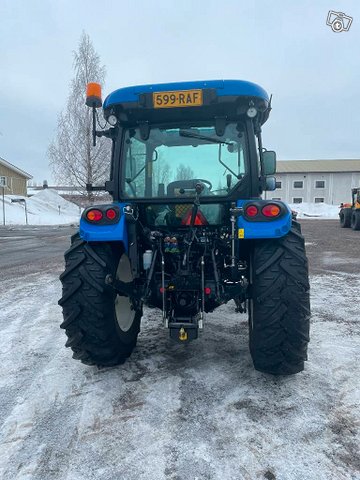 New Holland T4.75s 7