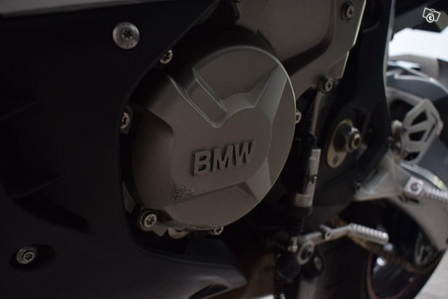 BMW S 6