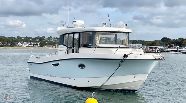 Quicksilver 905 PILOTHOUSE 5