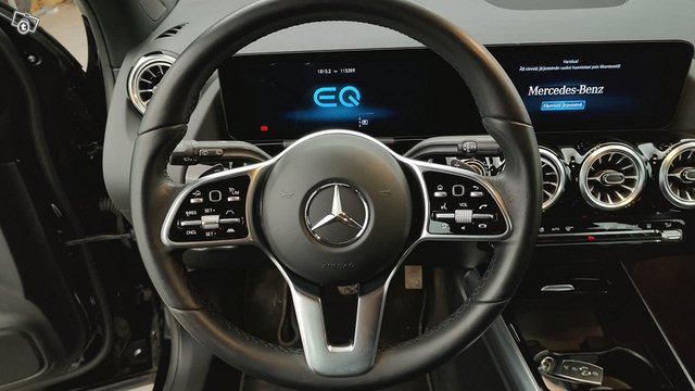 Mercedes-Benz EQA 10