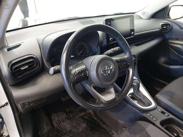 Toyota Yaris 19