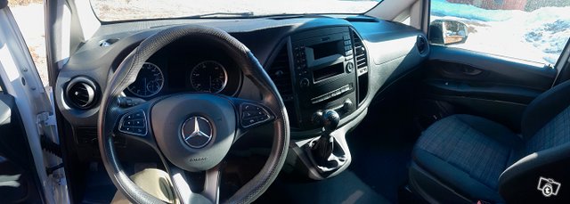 Mercedes-Benz Vito 5