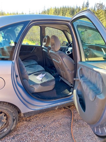 Citroen Xsara Picasso 8