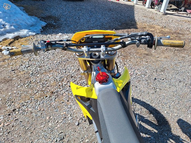 Suzuki RMZ 450 8