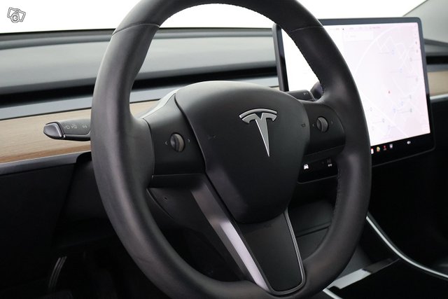 Tesla Model 3 12