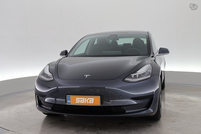 Tesla Model 3 23