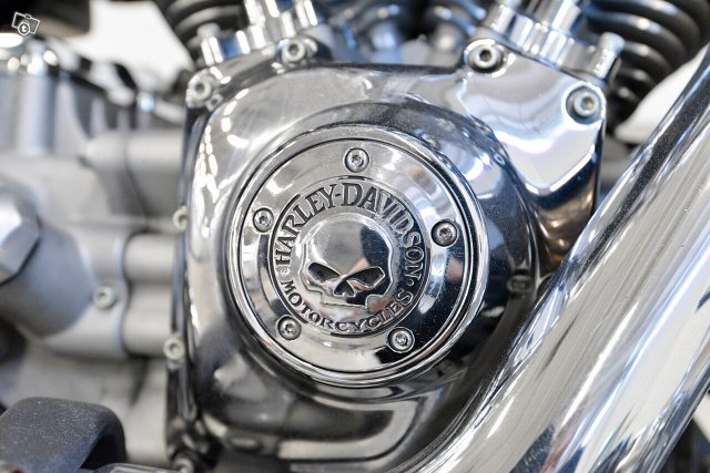 Harley-Davidson DYNA 17