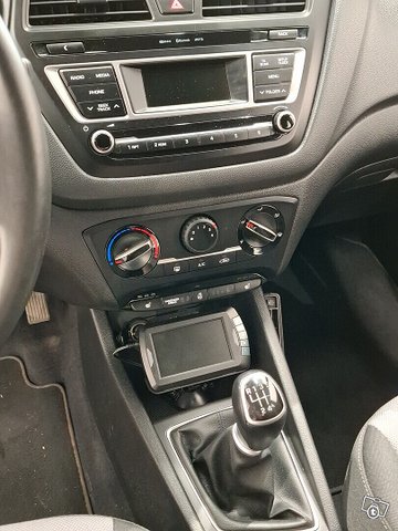 Hyundai I20 5d 18