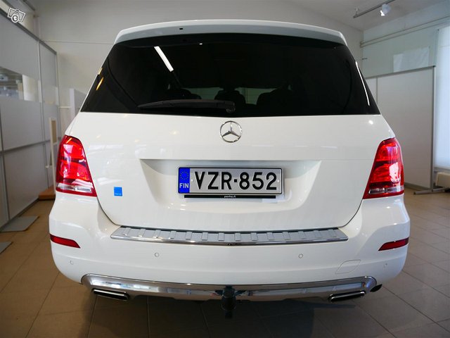 MERCEDES-BENZ GLK 4