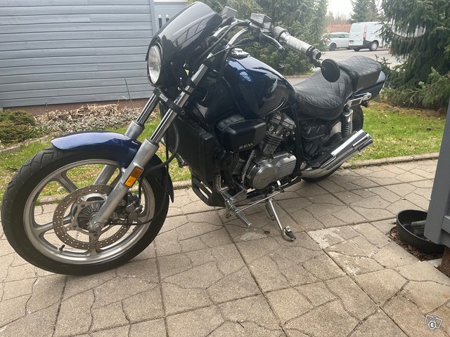 Honda VF Super Magna 700 3