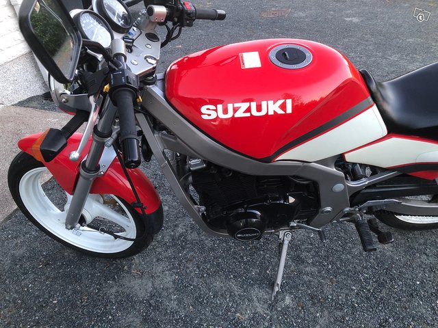 Suzuki GS 500E 5