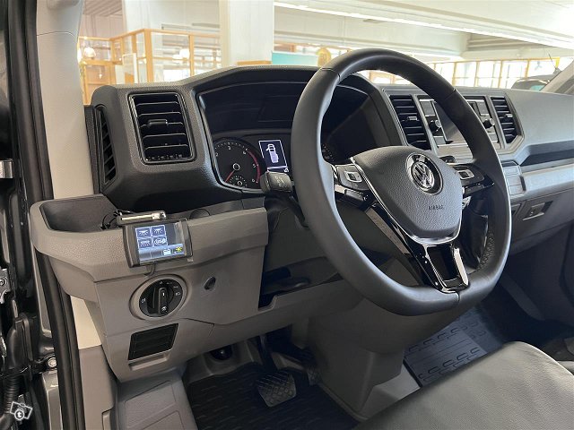 Volkswagen Crafter 10