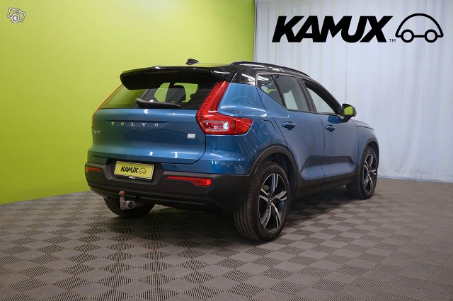 Volvo XC40 4