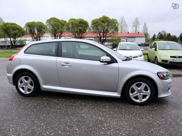 Volvo C30 4