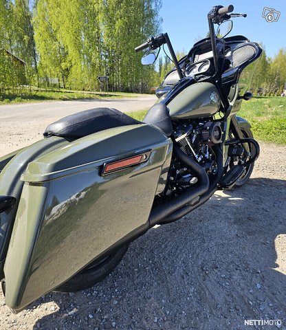 Harley-Davidson Road Glide 4