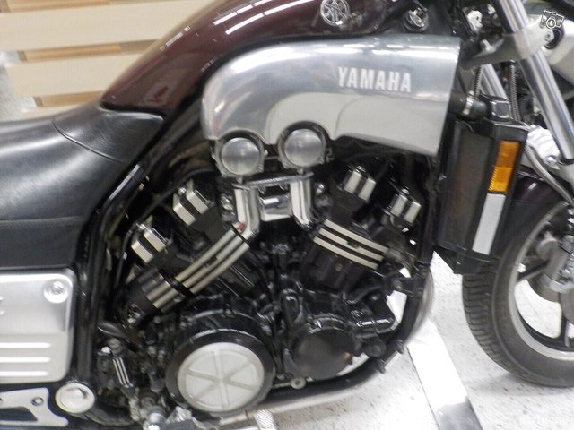 Yamaha VMX 9