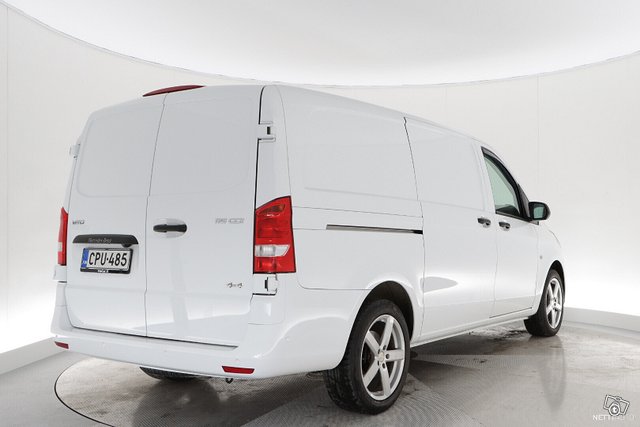 Mercedes-Benz Vito 4