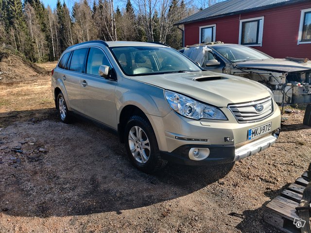 Subaru Outback 1