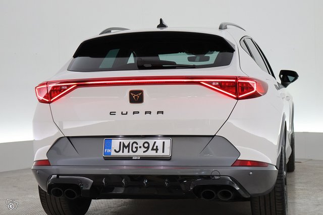 Cupra Formentor 10