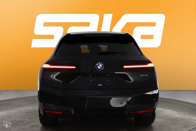 BMW IX 7