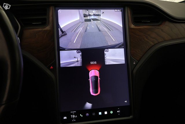 Tesla Model S 25
