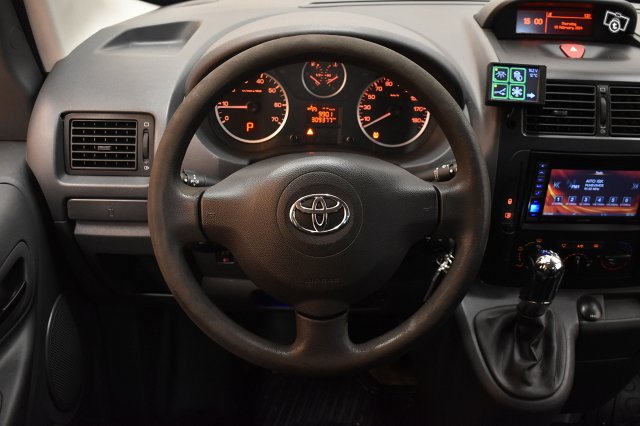 Toyota Proace 18
