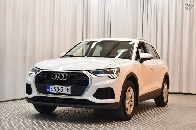 Audi Q3 4