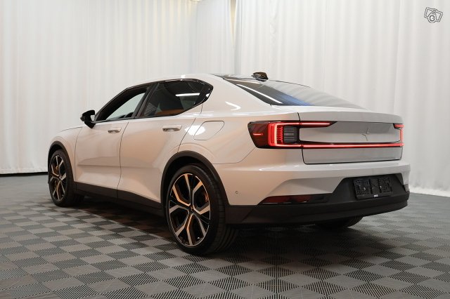 Polestar 2 5