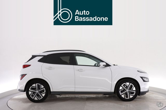 HYUNDAI KONA 7