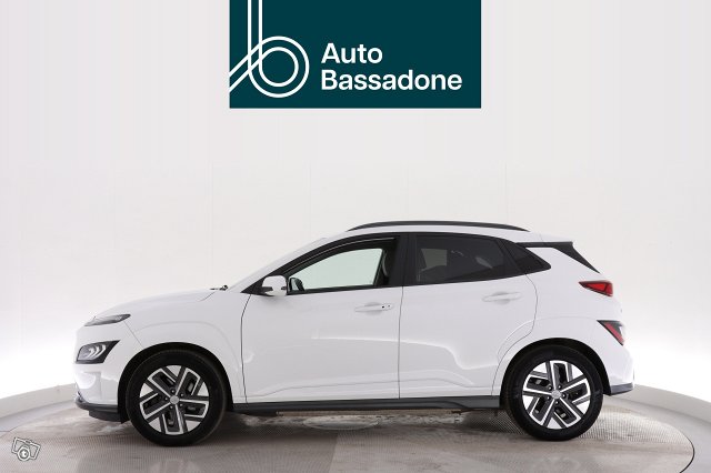 HYUNDAI KONA 8