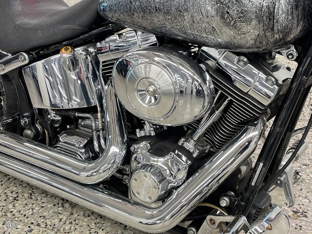 Harley-Davidson Softail 22