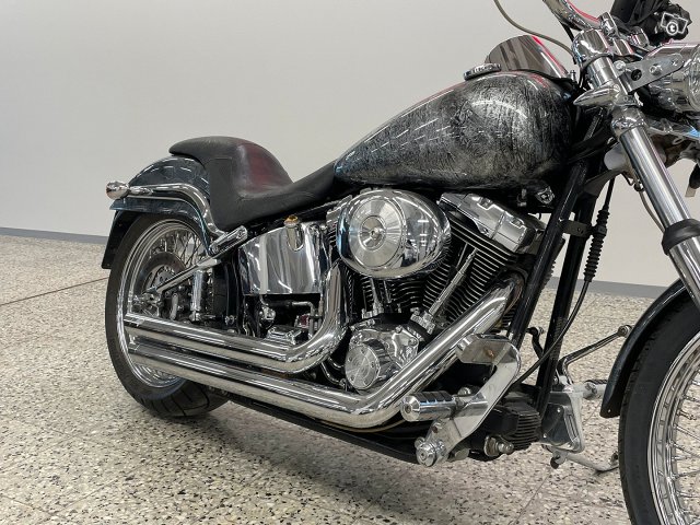 Harley-Davidson Softail 23