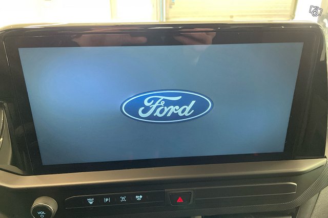 Ford Transit Custom 12