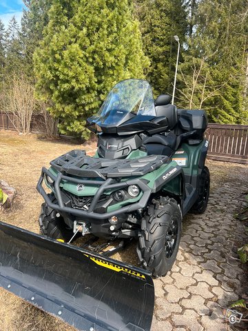 CAN-AM Outlander 570 pro 1