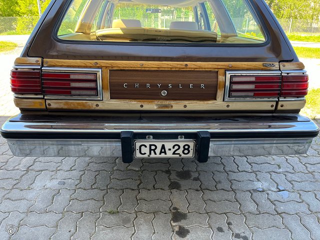 Chrysler Le Baron 11