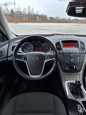 Opel Insignia 6