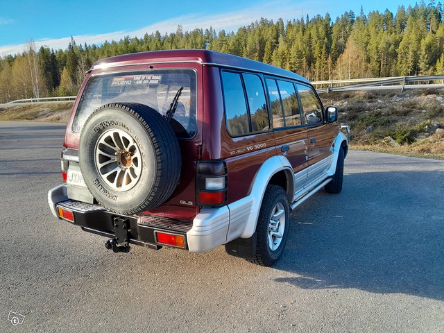 Mitsubishi Pajero 3