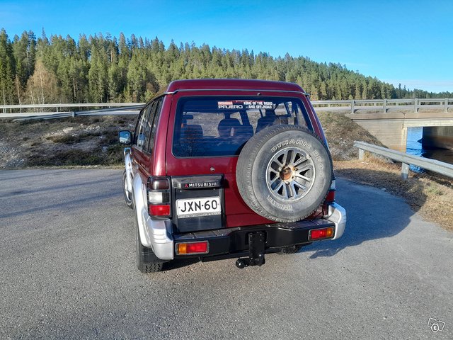 Mitsubishi Pajero 4