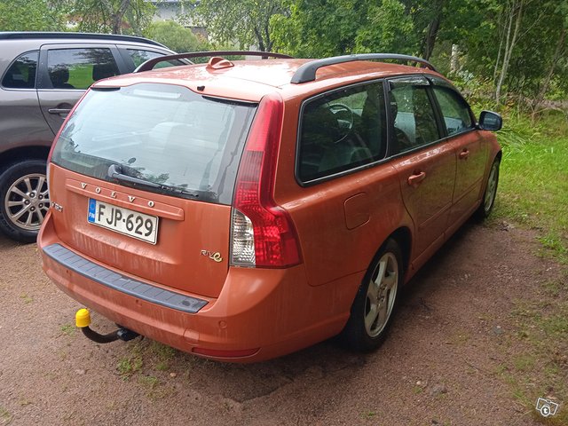 Volvo V50 3